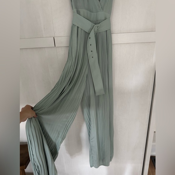 On Twelfth Women's Sage Green Deep V Neck Pleated Wide Leg Belt Jumpsuit - Picture 4 of 7